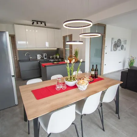 House Oljka Počitniška hiša Kobdilj