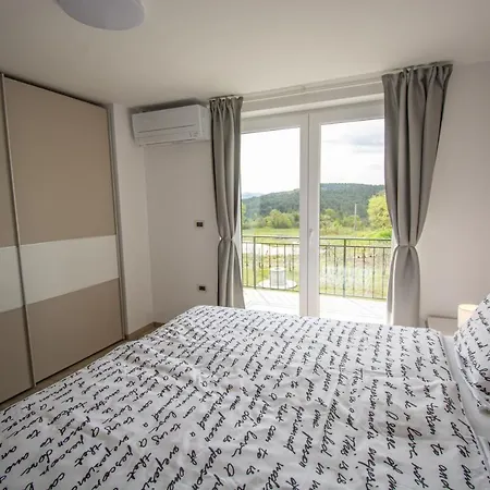 House Oljka Počitniška hiša Kobdilj