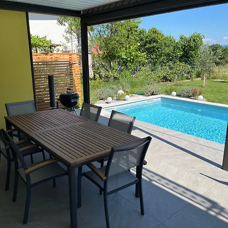 House Oljka Počitniška hiša Kobdilj