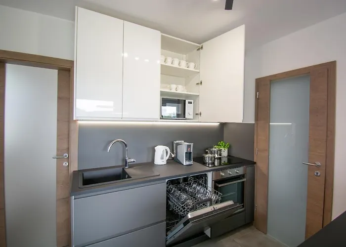 بيت للعطل House Oljka Kobdilj