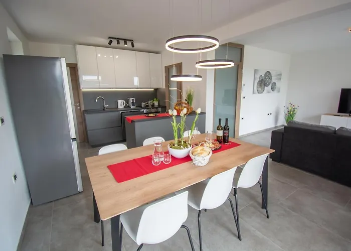 House Oljka Ferienhaus Kobdilj