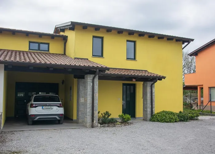 House Oljka بيت للعطل *